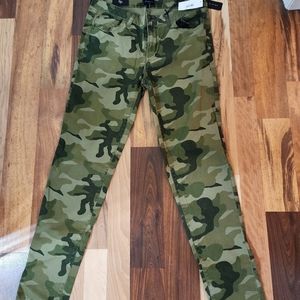 Skinny leg army fatigue pants